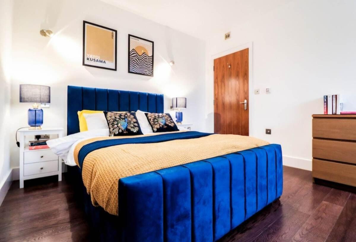 Luxury 2br Close To Train Station * London
